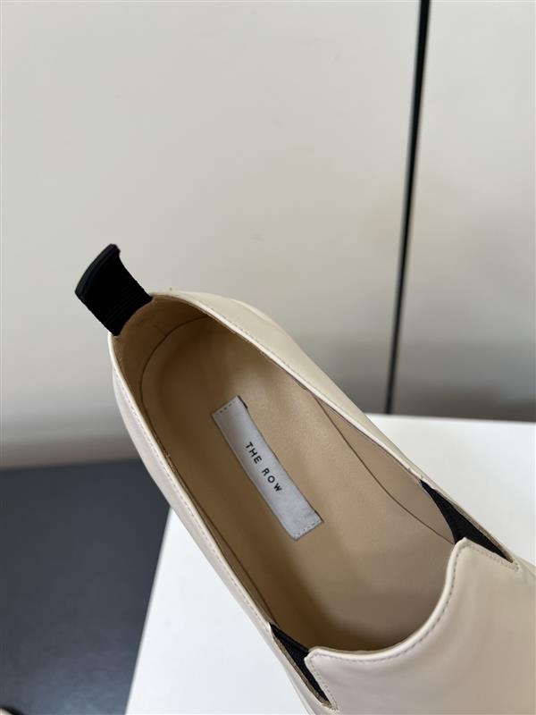 2025112812814767 290